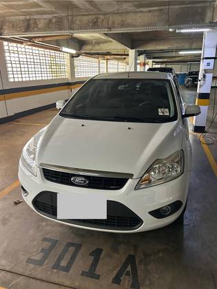 FORD FOCUS 1.6 GLX 16V FLEX 4P MANUAL